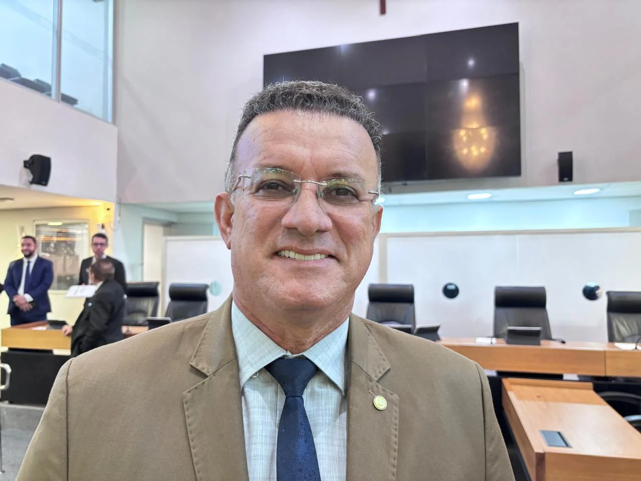 Sargento Neto vê crescimento de Flávio Bolsonaro e sugere vice do Nordeste