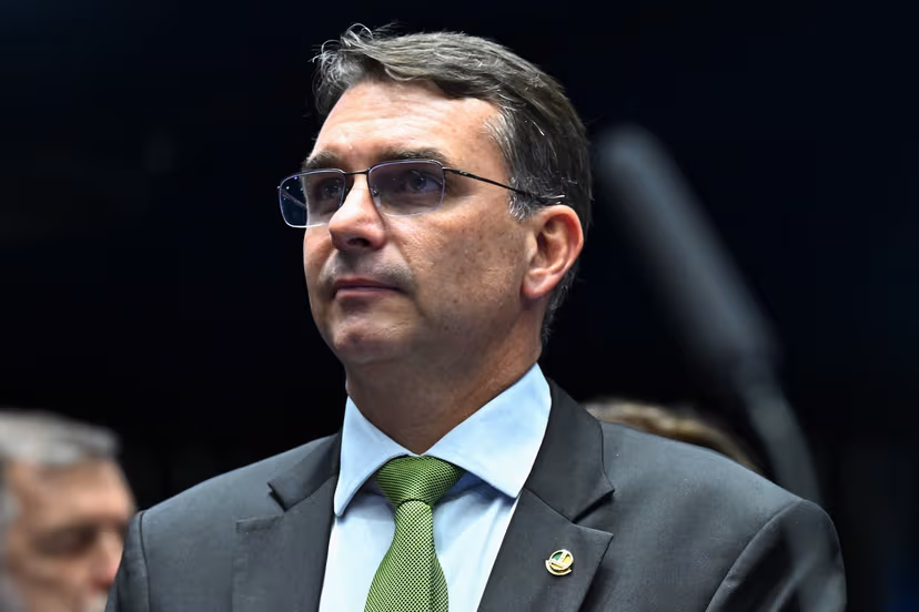 PP e União indicam que não devem apoiar Flávio Bolsonaro