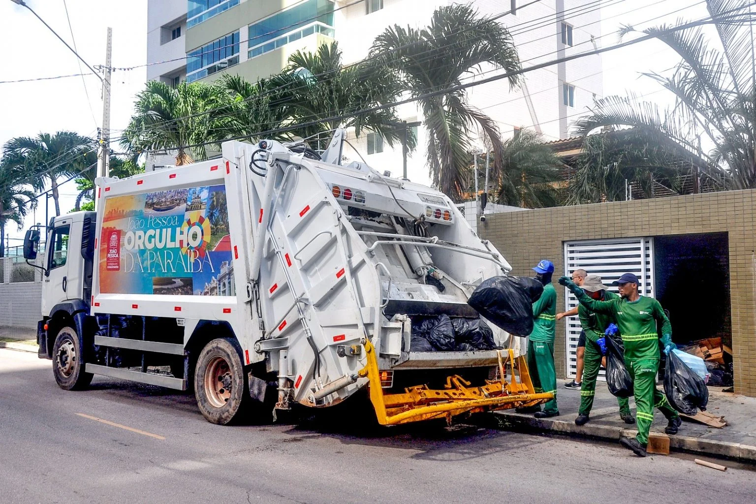 Trabalhadores da limpeza urbana da capital preparam greve