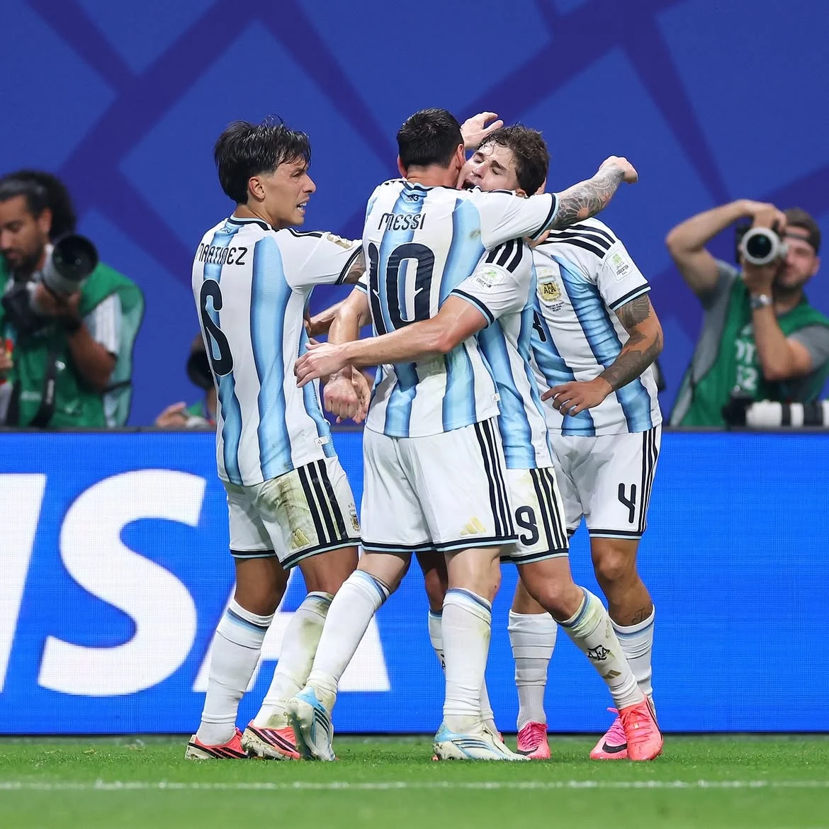 Argentina bate o Egito de virada por 3 a 2