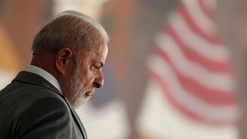 41% dos brasileiros avaliam governo Lula como péssimo ou ruim