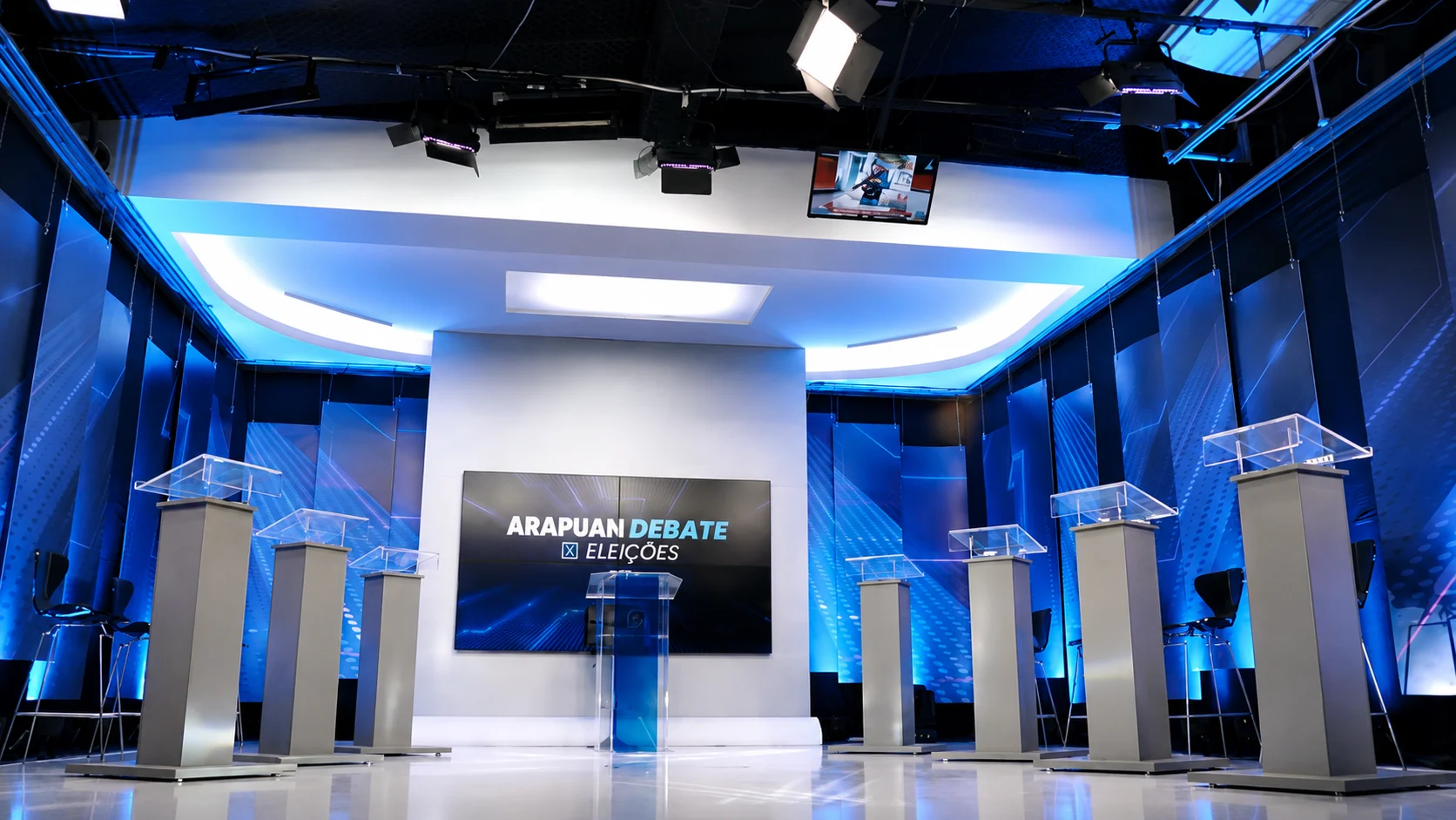 Reveja confrontos em debates históricos da TV Arapuan/Band