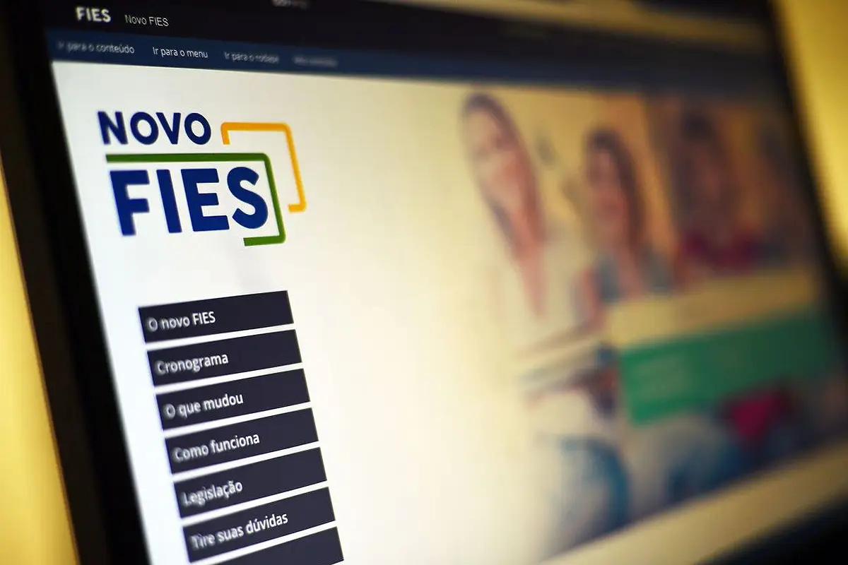 Inscrições do Fies começam nesta terça-feira