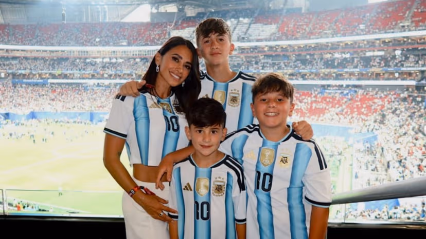 Esposa de Messi se declara para craque após derrota