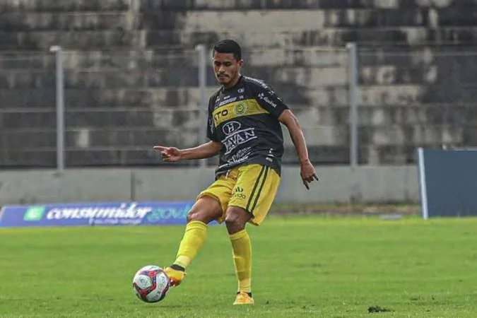 Treze anuncia zagueiro Lucas Oliveira como novo reforço para 2027