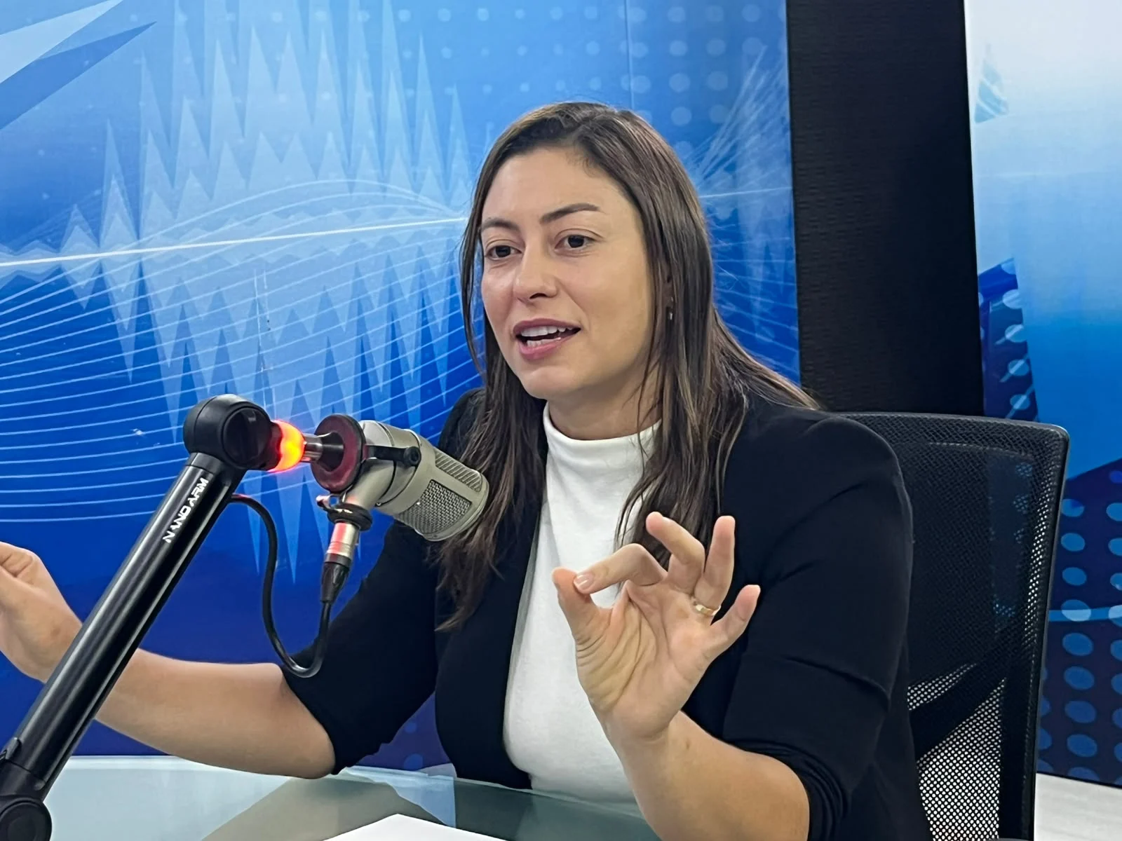 Cel. Viviane afirma não ser ‘bolsonarista’, mas não crava apoio a Lula