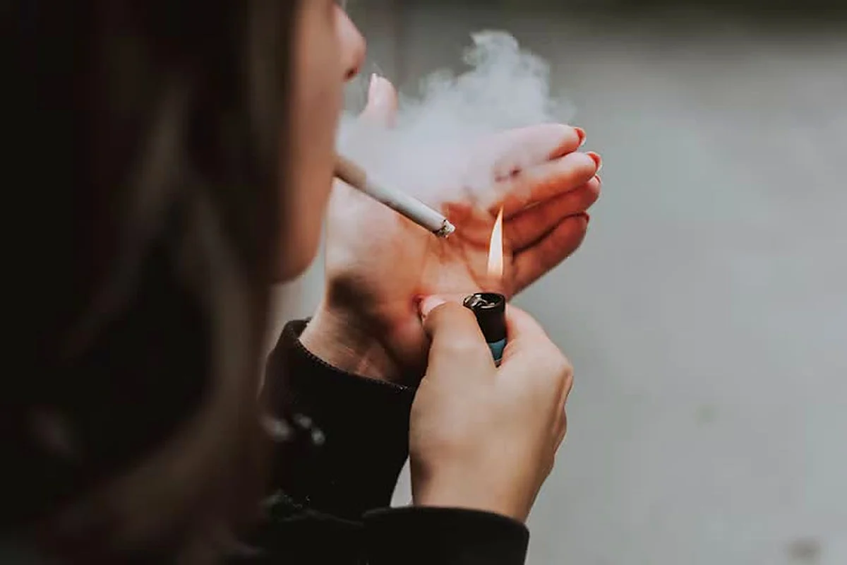 Jovens de 16 a 24 anos lideram tabagismo no Brasil