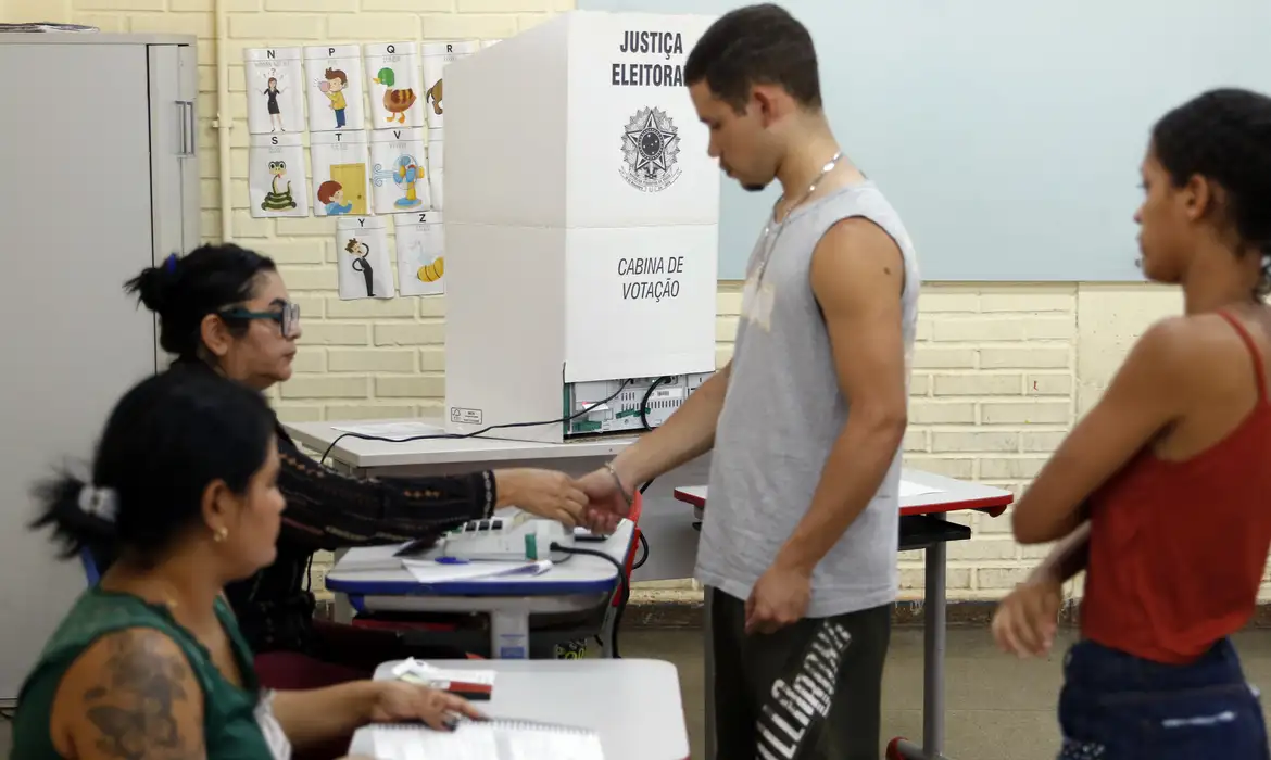 Eleitorado jovem recua 22% em 16 anos no País