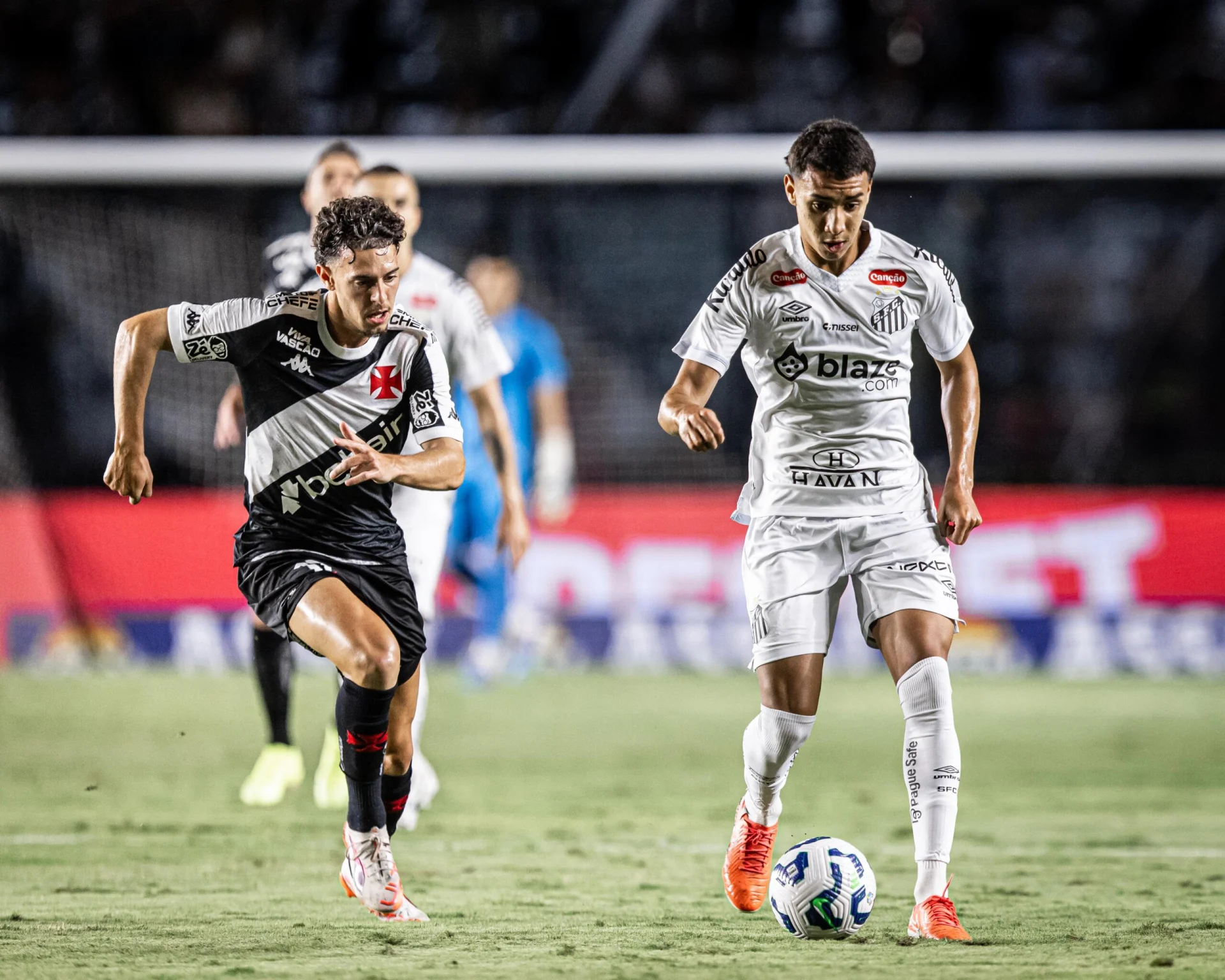 Vasco e Santos têm mais de 40% de risco de rebaixamento