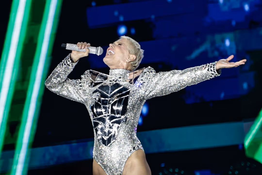 Após shows lotados em SP, Xuxa admite medo de fracasso: “Juro por Deus”