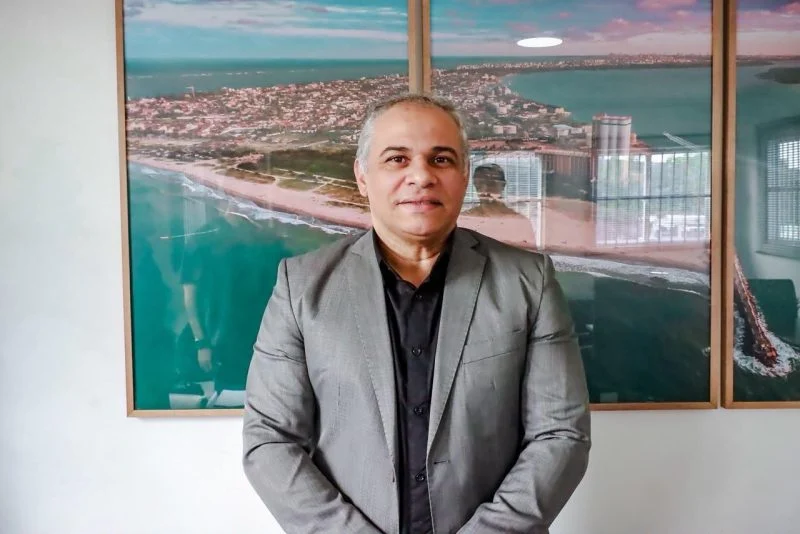 Prefeito retira apoio a Veneziano e anuncia voto em João Azevêdo