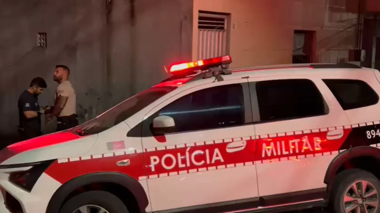 Quatro suspeitos invadem residência e matam homem em João Pessoa
