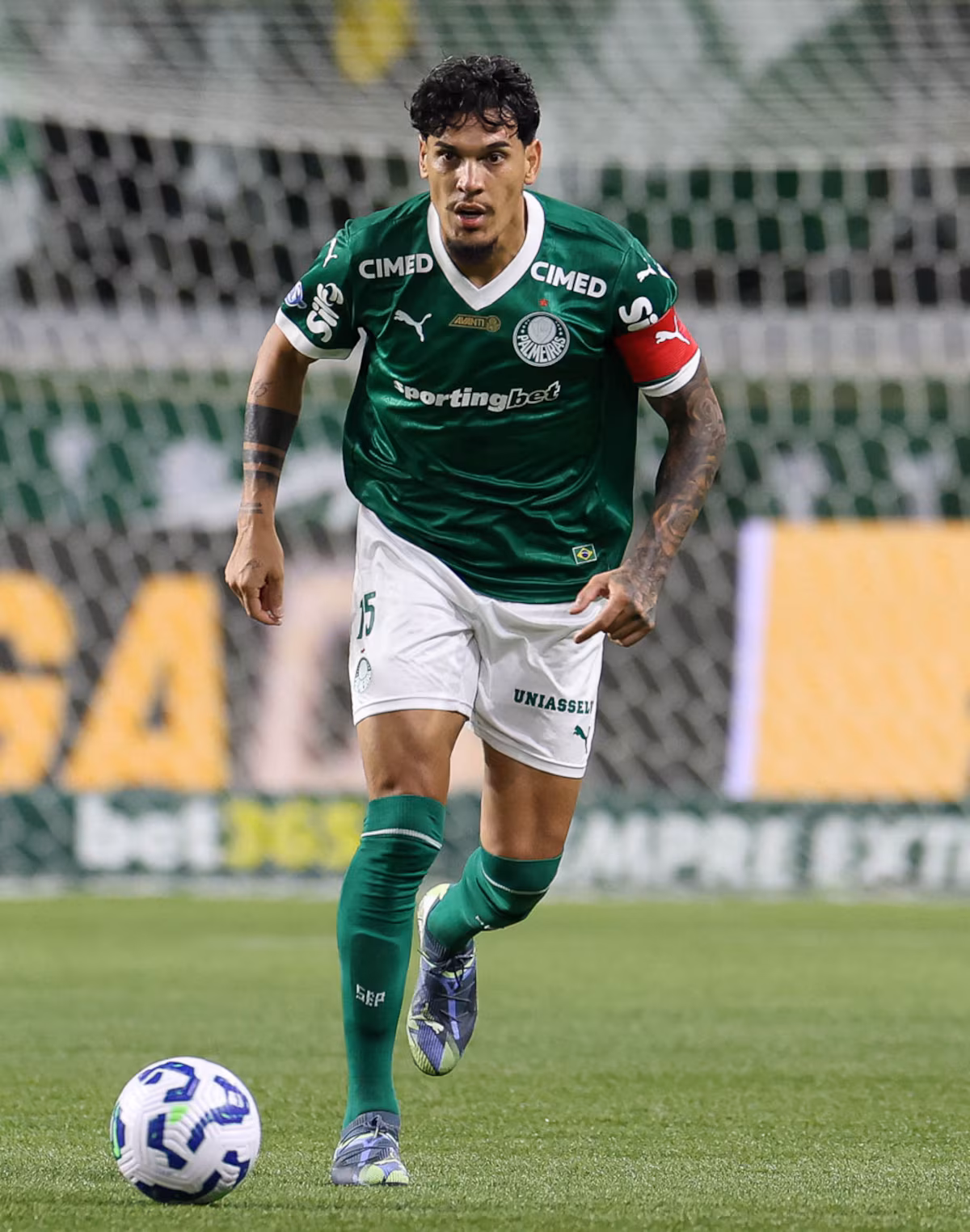 Palmeiras renova com Gustavo Gómez até 2030