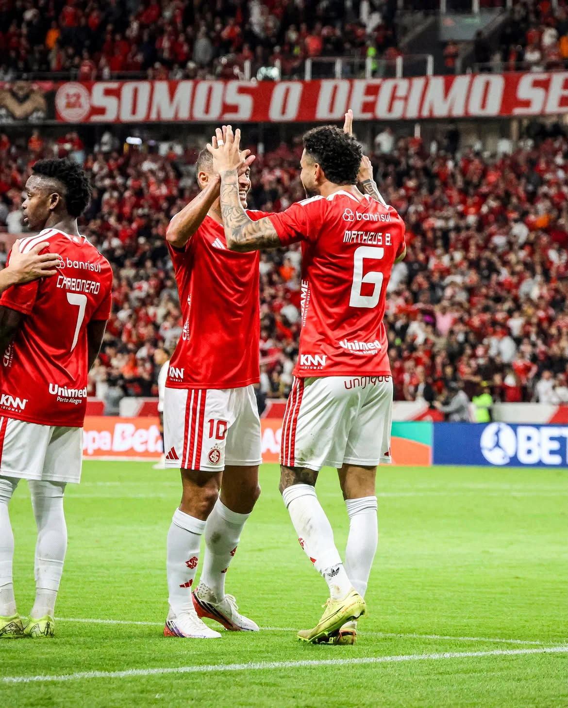 Corinthians tenta reação contra o Internacional