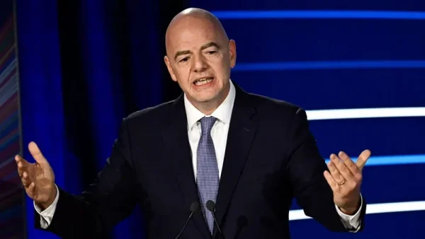 Fifa reage a pressão contra Infantino e defende mandato do presidente