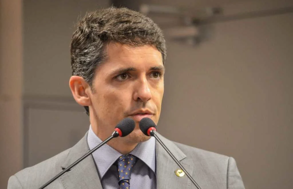Tovar prevê união das oposições em eventual segundo turno na Paraíba