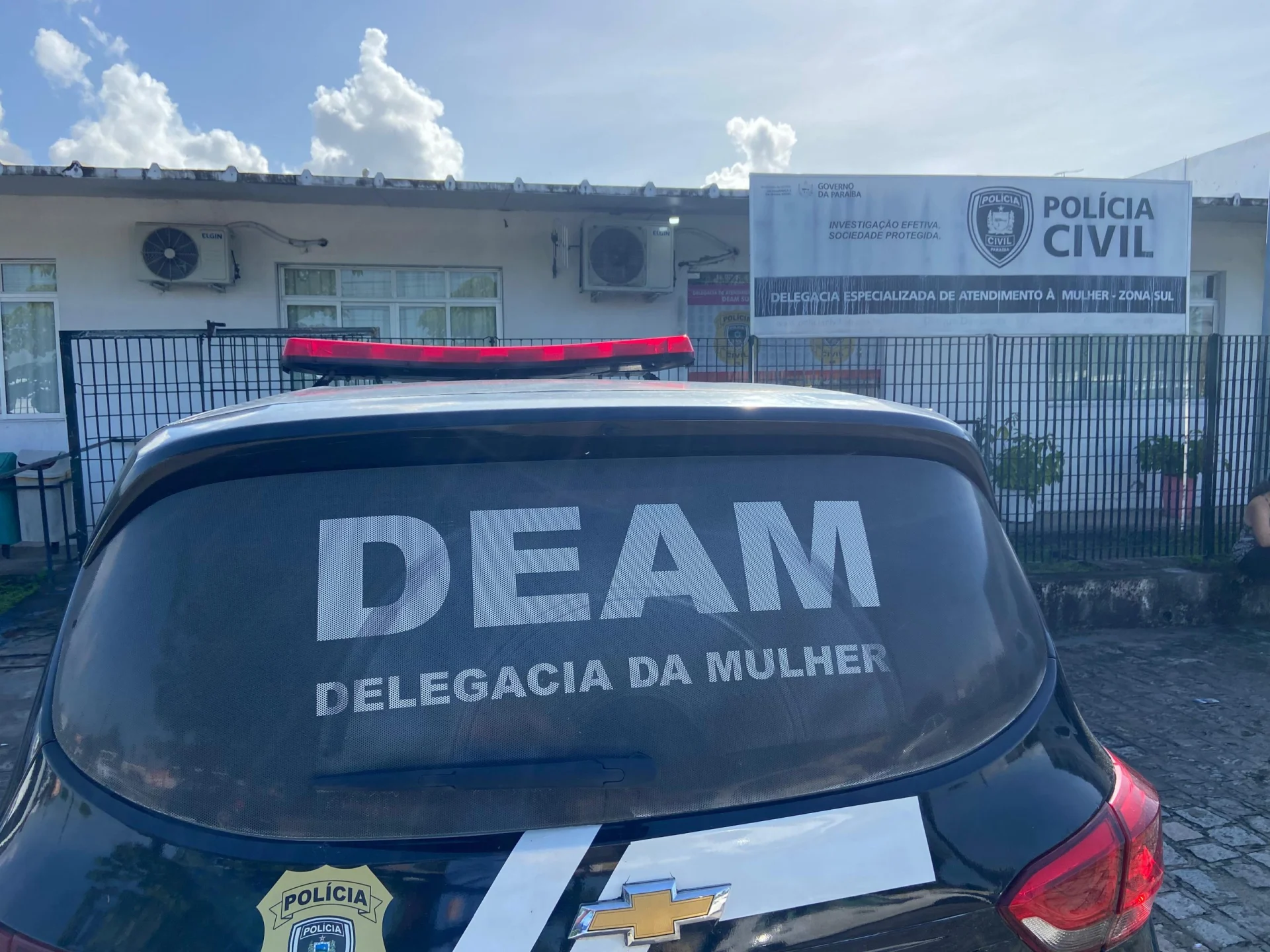 Homem é preso suspeito de agredir mulher em João Pessoa