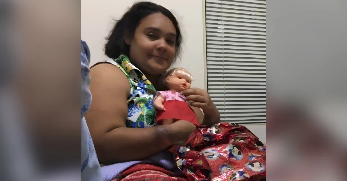 Justiça concede prisão domiciliar a mulher de 38 anos que fingiu ter 12