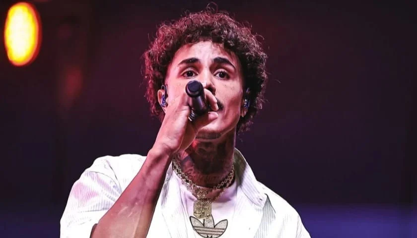 MC Livinho confirma volta com Byanca Gabarron