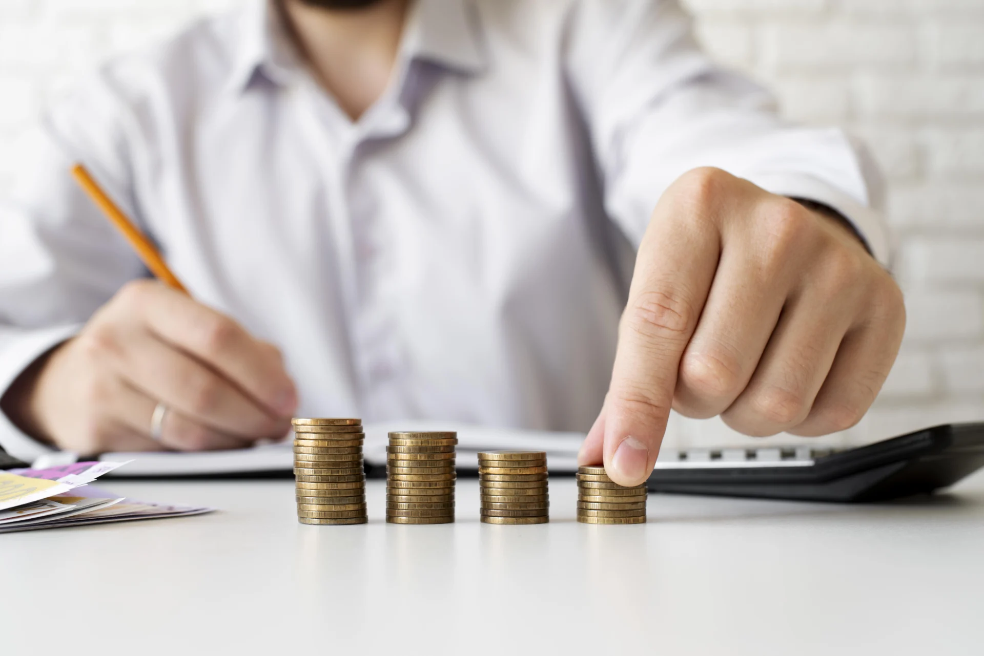 O Nobel de Economia explica o que o Brasil ainda precisa mudar para crescer