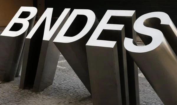 BNDES eleva teto do Move Brasil para motoristas de aplicativo e taxistas