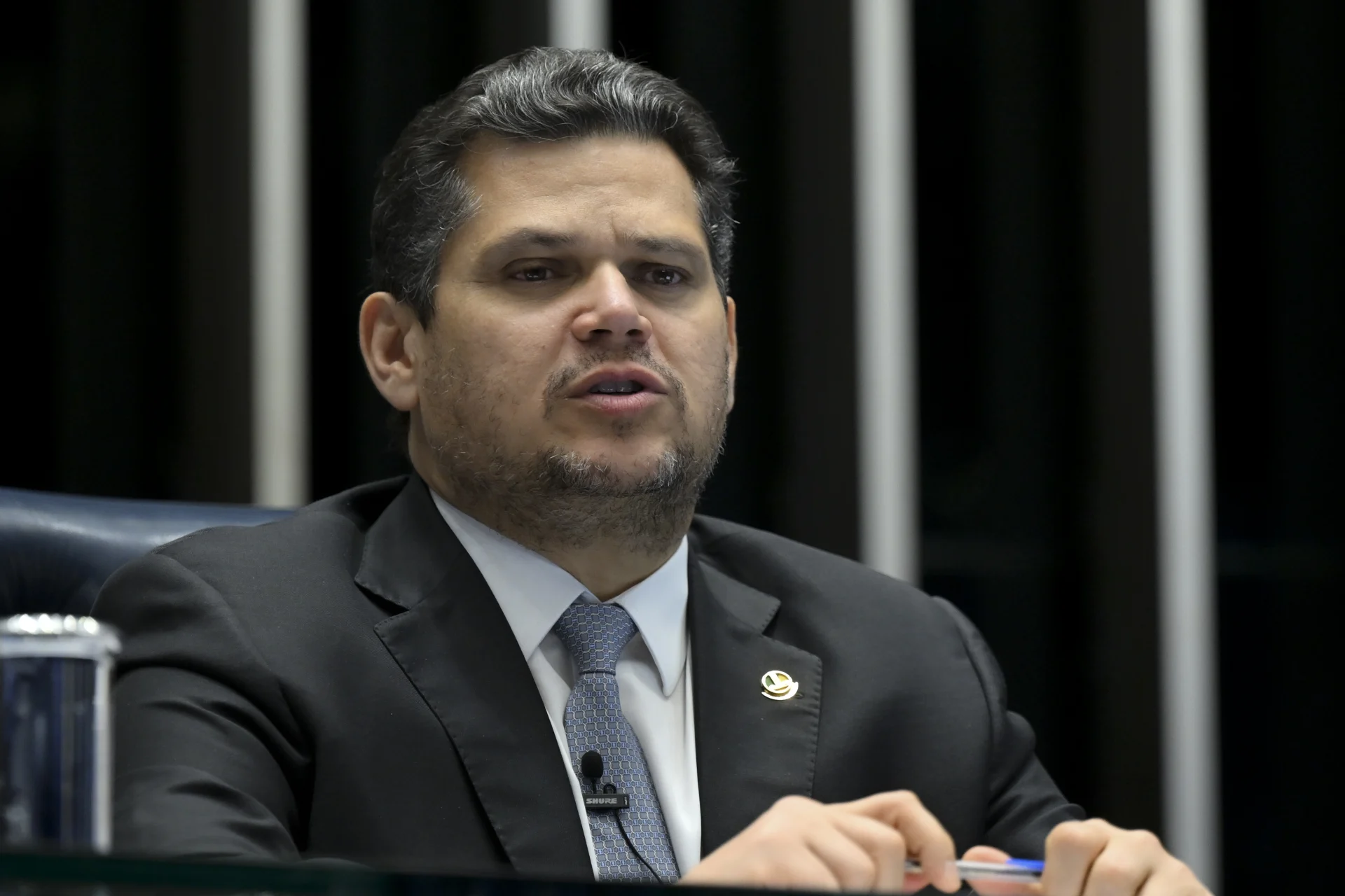 Alcolumbre diz que fim da escala 6×1 será votado após as eleições
