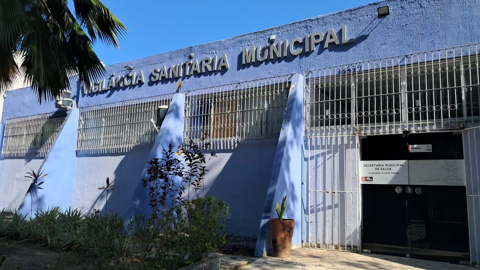 Vigilância Sanitária interdita clínicas odontológicas em João Pessoa
