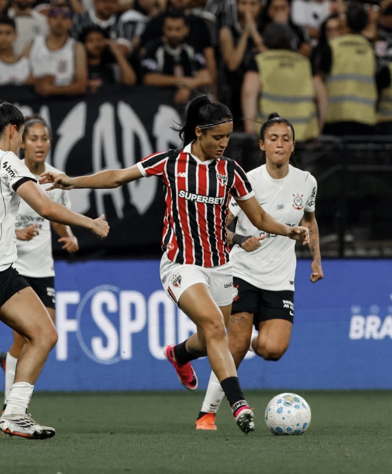 São Paulo e Corinthians fazem final decisiva neste sábado