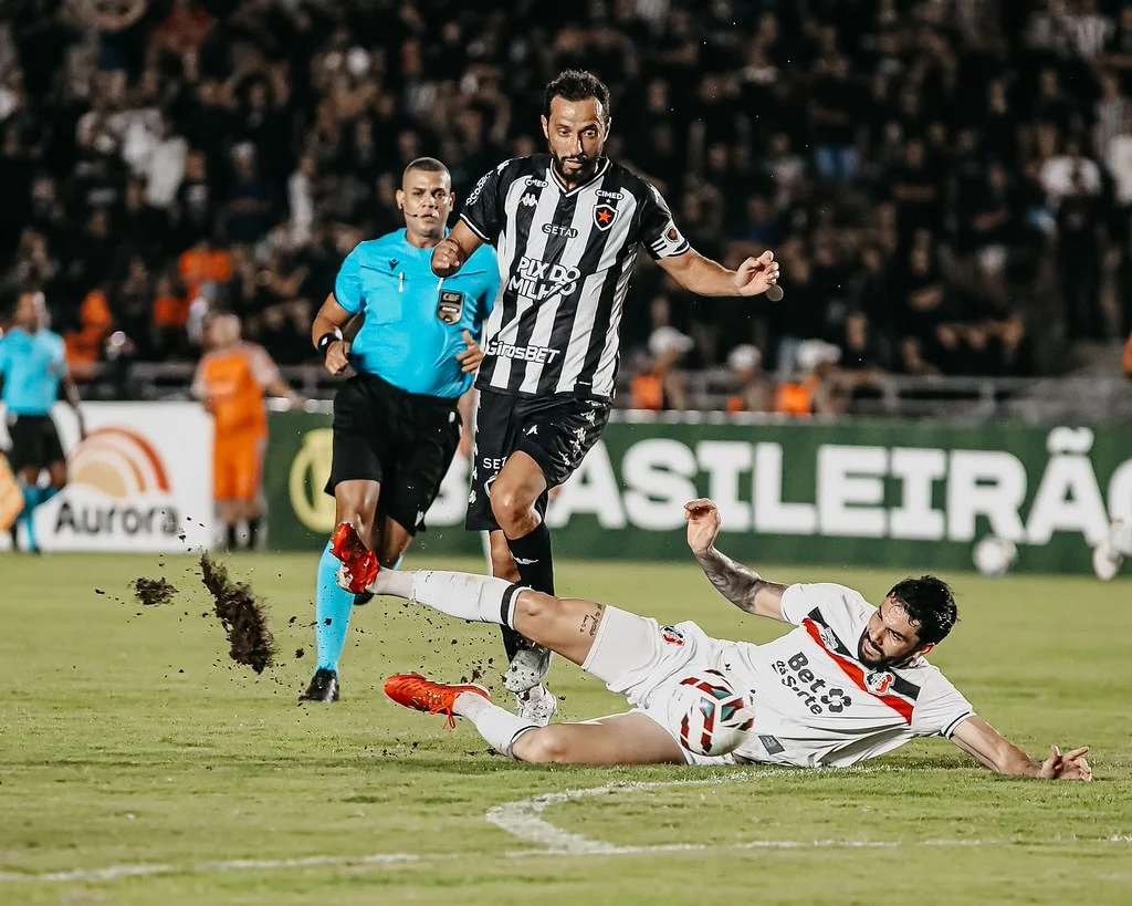 CBF nega mudança, e Botafogo-PB x Santa Cruz será no Almeidão