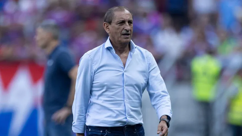 Corinthians define Ramón Díaz como plano A após demissão de Diniz