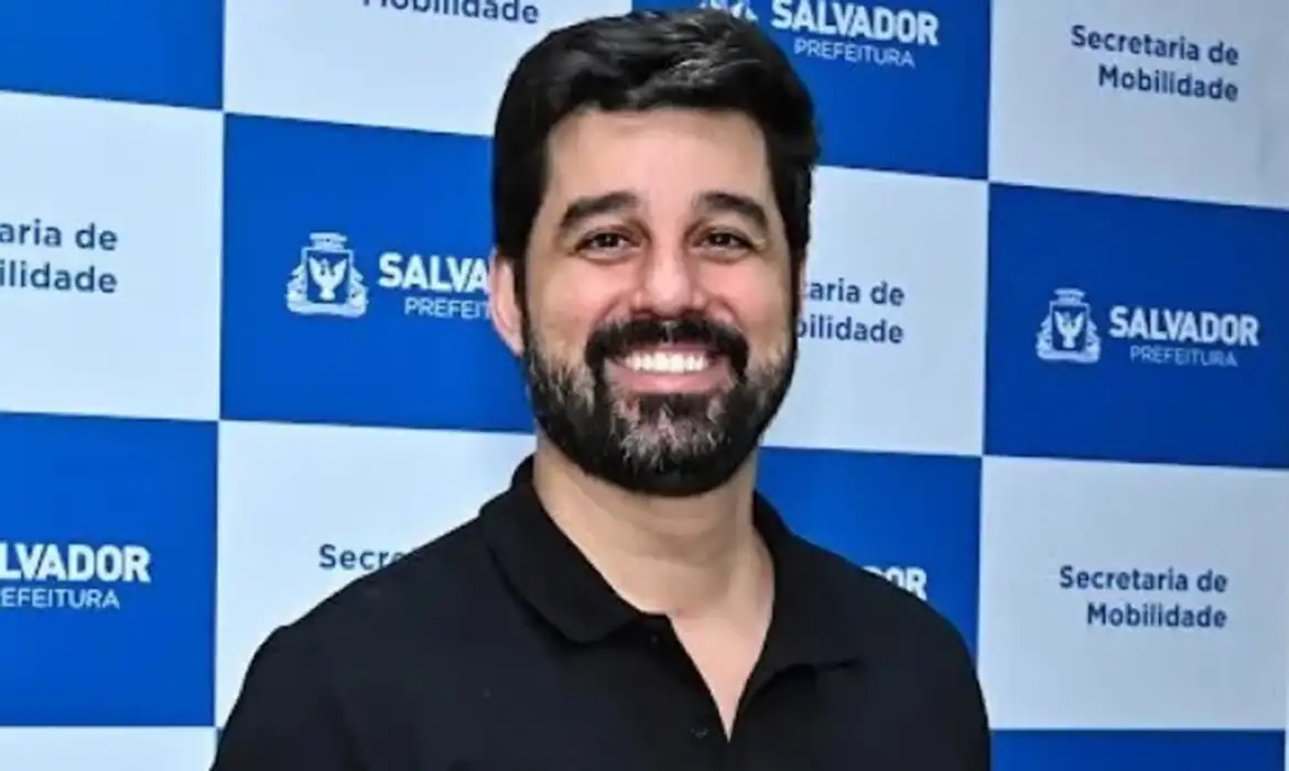 A imagem atual não possui texto alternativo. O nome do arquivo é: pablosalvador